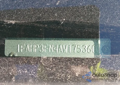 2010 Ford Focus Se z USA, uszkodzony, nr VIN 1FAHP3FN4AW175360